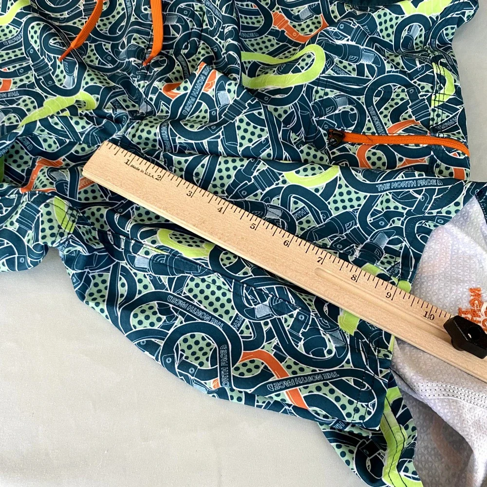 The North Face Board Shorts Mens 38‎ Blue Carabiner Print Hybrid Swimming Trunks